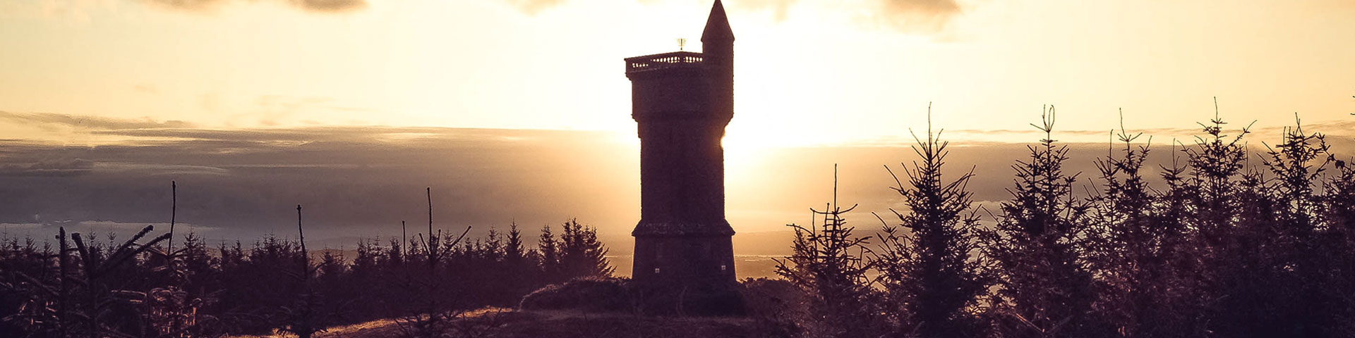 Airlie Monument