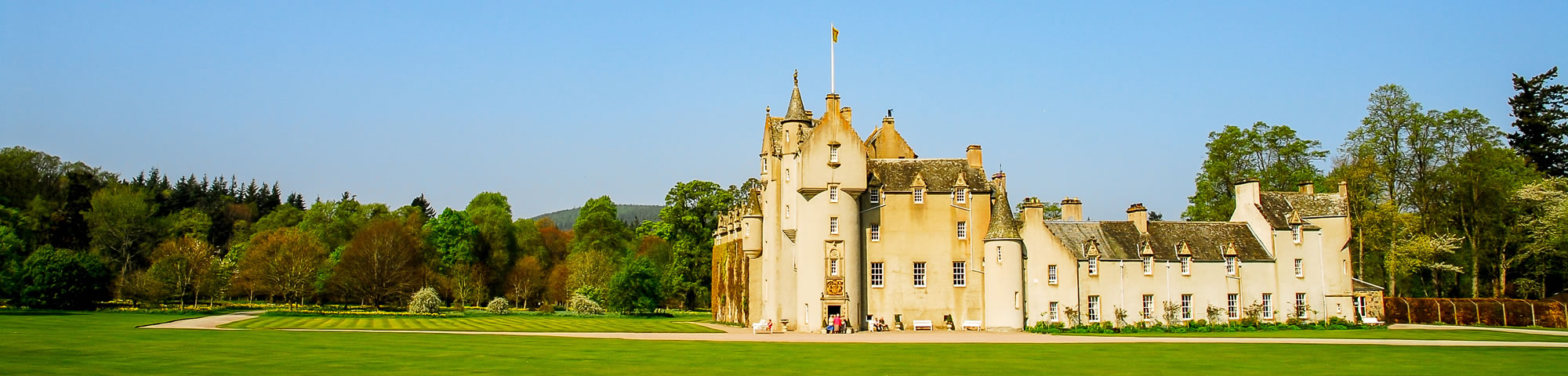 Ballindalloch Castle