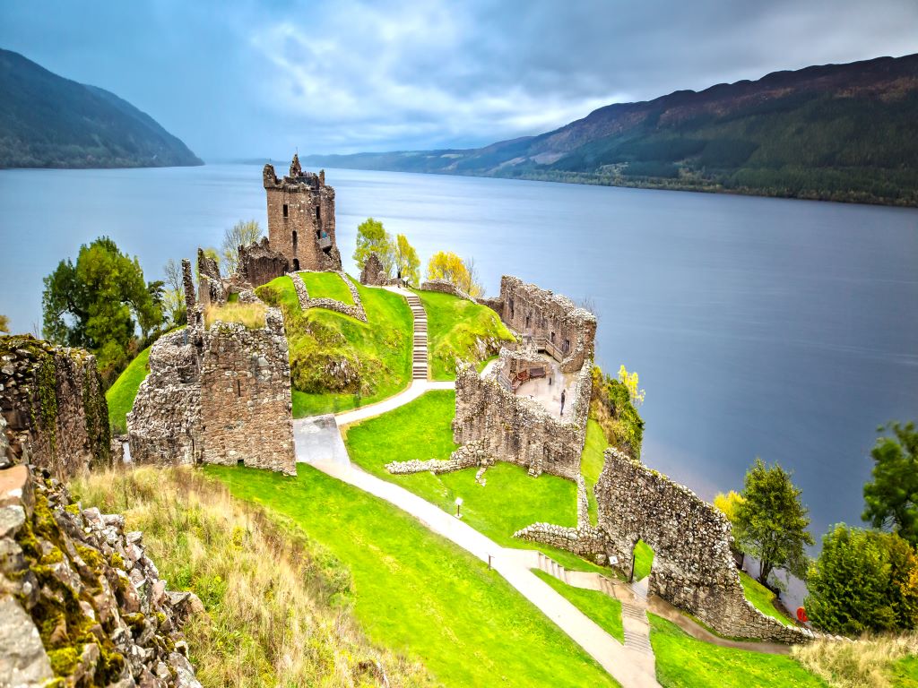 Activity Urquhart Castle