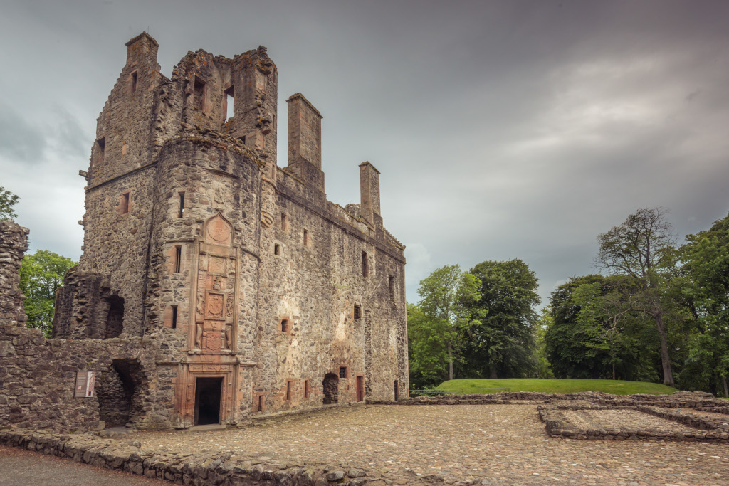 Activity Huntly Castle