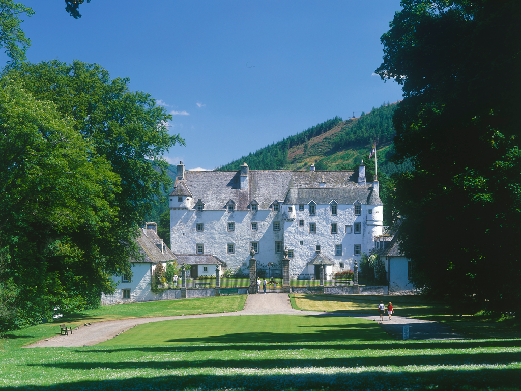 Activity Traquair House